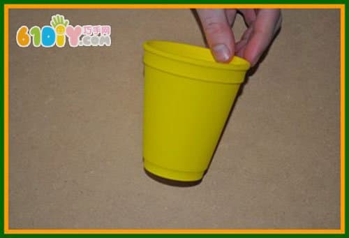 Paper Cup DIY Making Father's Day Trophy