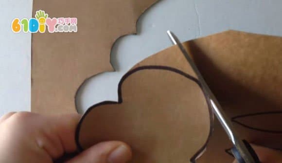 Tape waste paperboard DIY making rain cloud ornaments