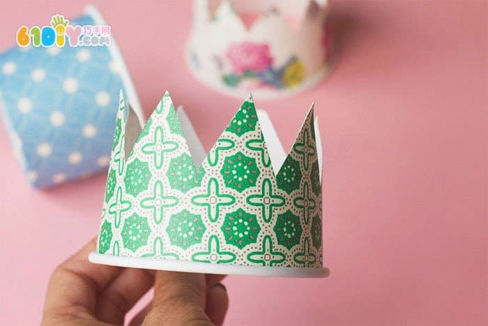 Paper cup handmade crown