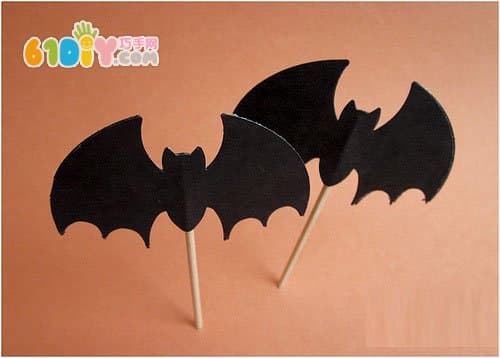 Halloween cake decoration bat