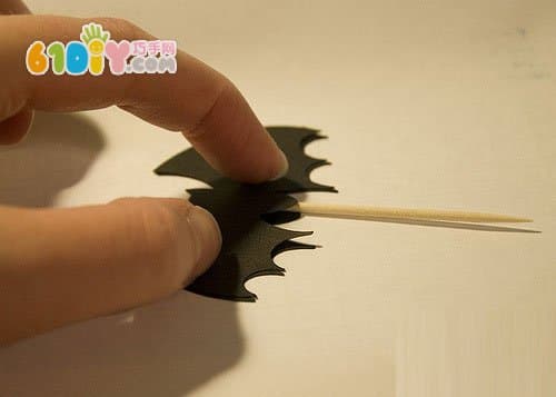 Halloween cake decoration bat