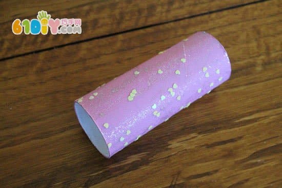 Paper tube making beautiful small fish