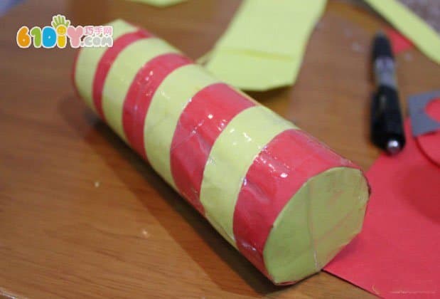 Homemade play teaching aids Thick paper tube making puller