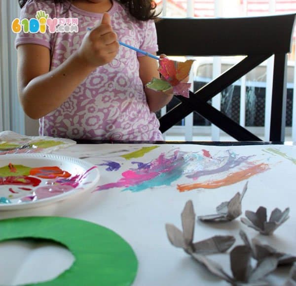 Beautiful egg tray garland production (spring)