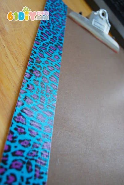 Renovate the Wood Clip with Colored Tape