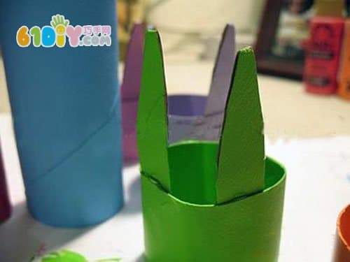 Roll paper tube DIY making a rabbit