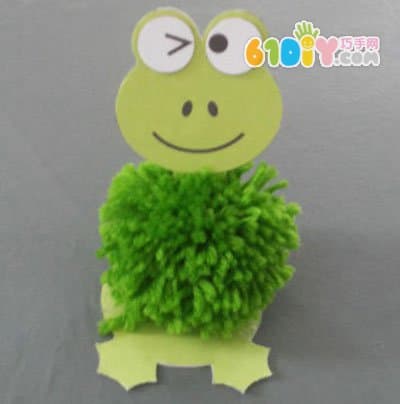Children's handmade hair ball bunny and small frog
