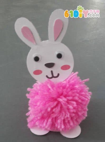 Children's handmade hair ball bunny and small frog