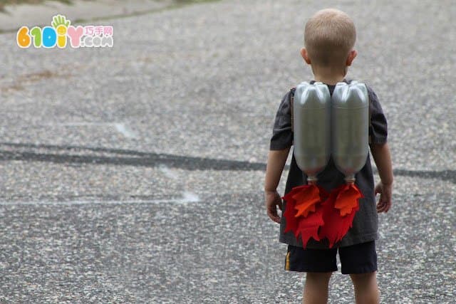 Children's toy handmade plastic bottle making spray paint backpack