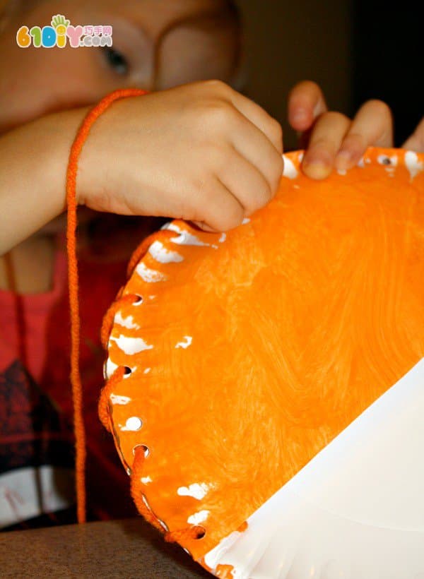 Halloween children handmade paper plate pumpkin blame