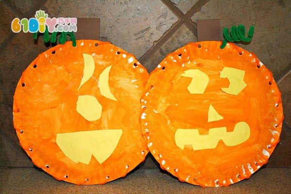 Halloween children handmade paper plate pumpkin blame