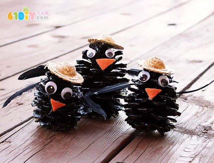 Child pine cone handmade cute owl making