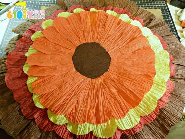 Wrinkle Paper Making Thanksgiving Turkey Tutorial