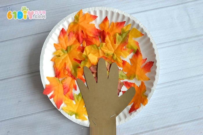 Children's paper tray handmade autumn palm tree