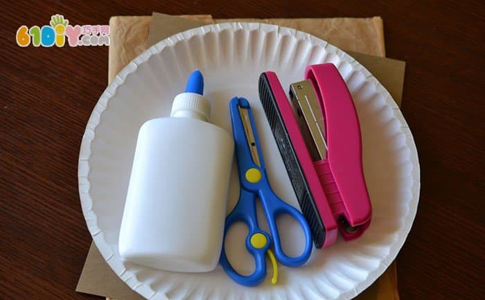 Children's DIY paper tray making cake cup