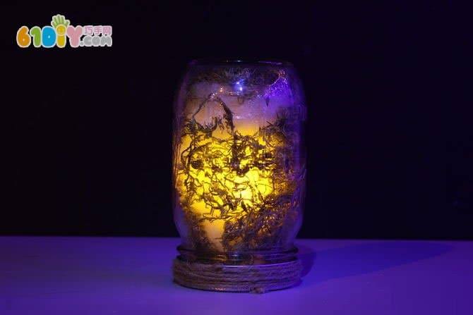 Making a glass bottle lantern like a forest