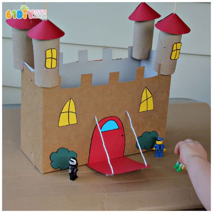 Children's handmade waste carton paper tube making castle