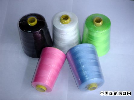 What are the requirements for the processing of polyester thread?