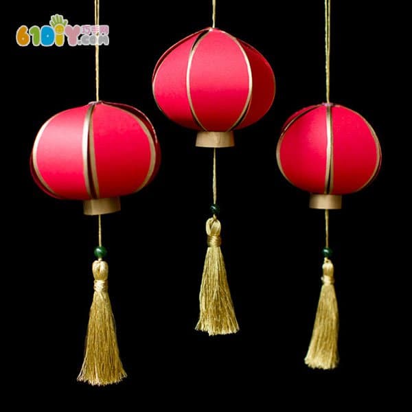 DIY making Chinese style new year paper lanterns