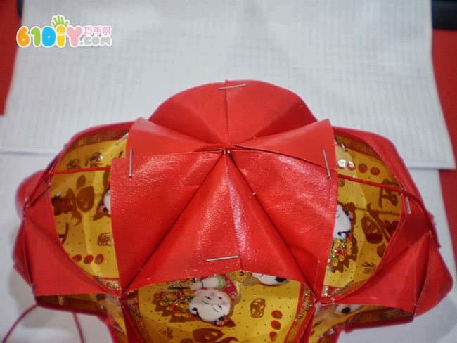 Lantern Festival DIY heart-shaped red envelope lantern making process