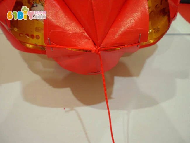 Lantern Festival DIY heart-shaped red envelope lantern making process