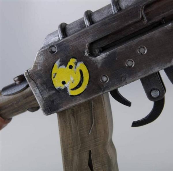 AK-47 fan welfare: 20 dollars 3D printing one to send friends