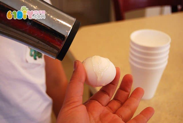 Children making easter eggs