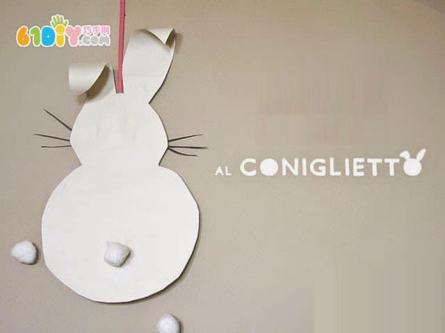 Toddler games: stick the tail to the rabbit