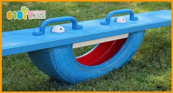 Old tires become waste DIY cute seesaw