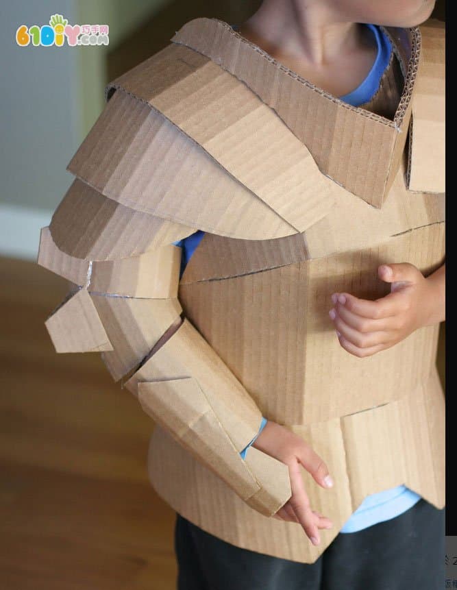 Waste cardboard armor artwork and production process