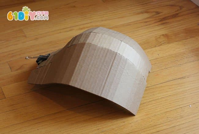 Waste cardboard armor artwork and production process
