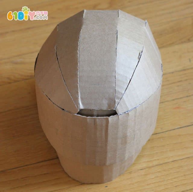 Waste cardboard armor artwork and production process