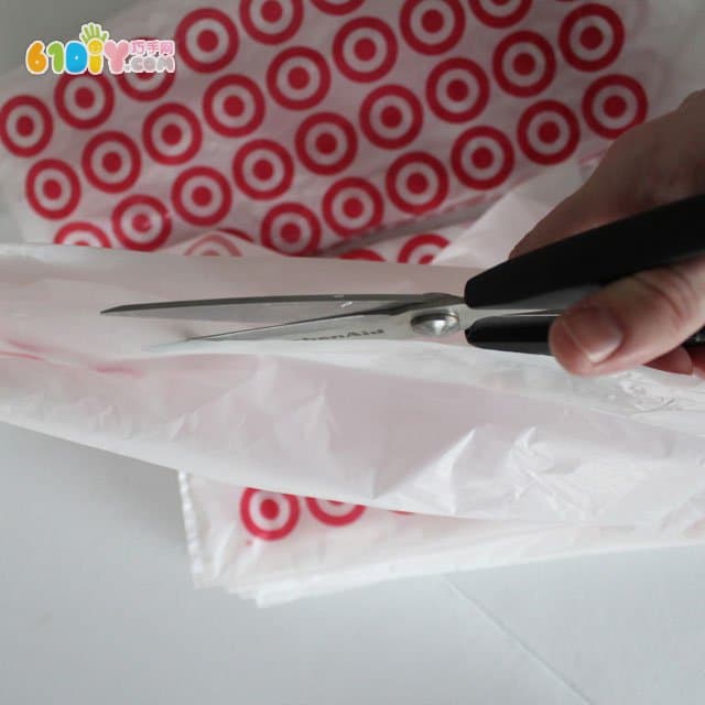 Kindergarten environmental protection clothing waste plastic bag making pettiskirt