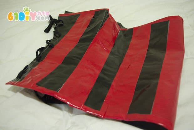 Making a vintage dress corset with tape