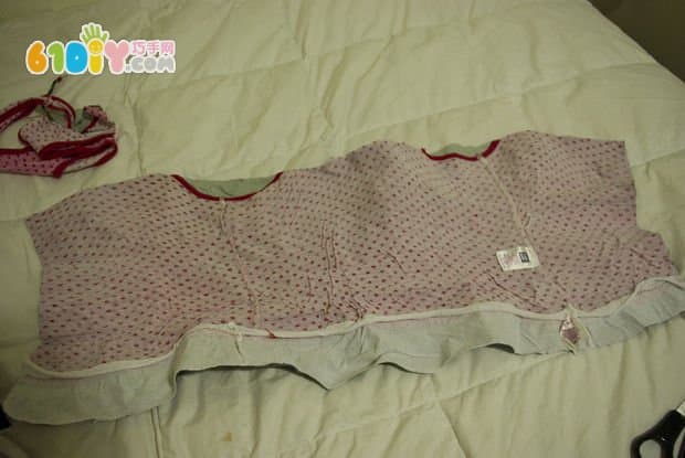 Making a vintage dress corset with tape