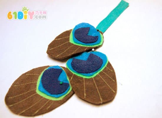 Kindergarten costumes, old mosquito nets, non-woven fabrics, peacock costumes