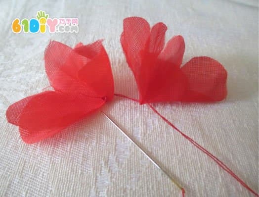 Making flower hair clips from waste materials