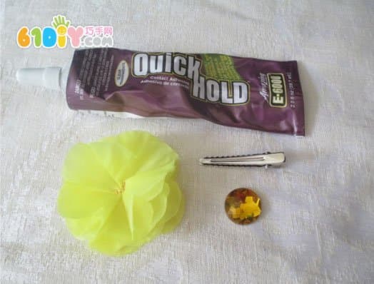 Making flower hair clips from waste materials