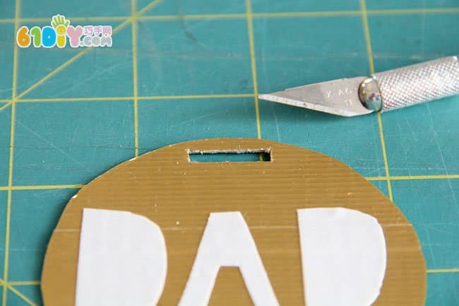 Father's Day handmade medal making tutorial