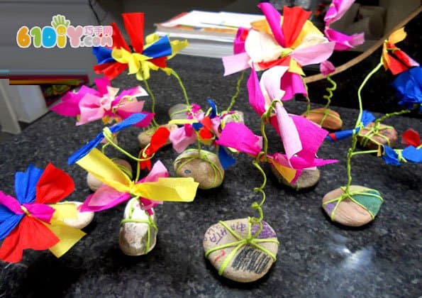 Small children's handmade crepe paper small flowers