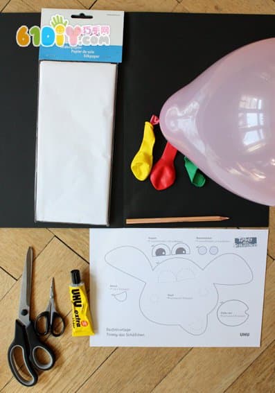 Children making balloons with cartoon lambs lanterns