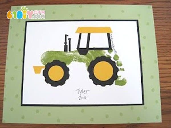 Children's footprints tractor