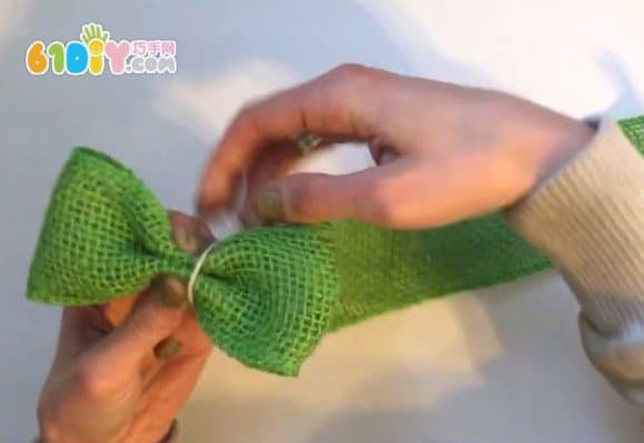 Cloth making clover