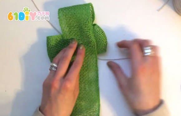 Cloth making clover