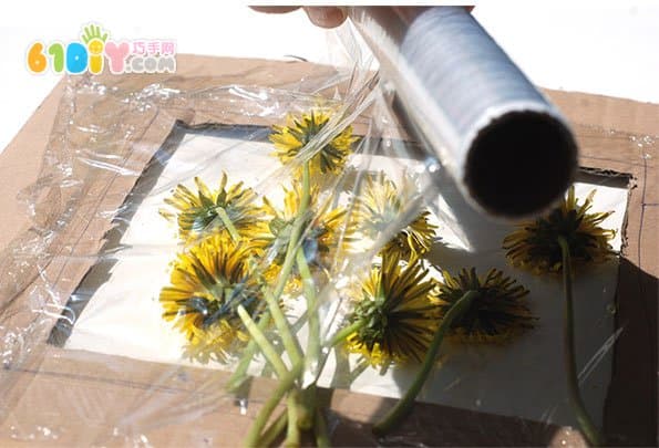 Children's handmade flower decoration painting