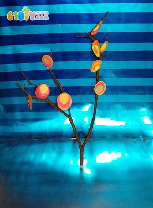 Autumn handmade beautiful round leaf tree