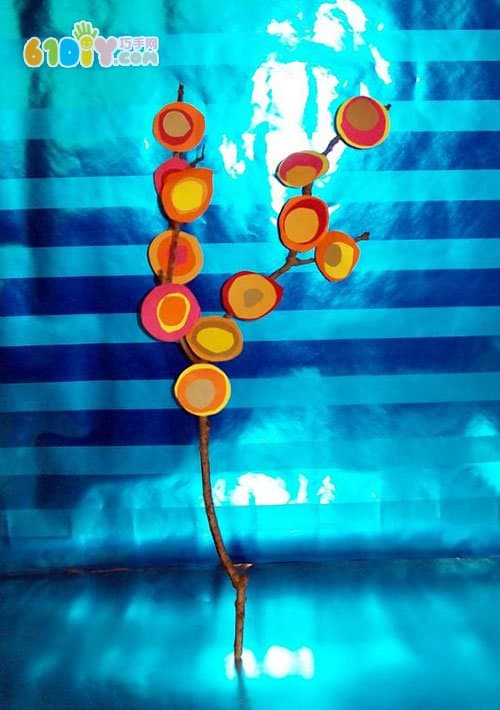 Autumn handmade beautiful round leaf tree