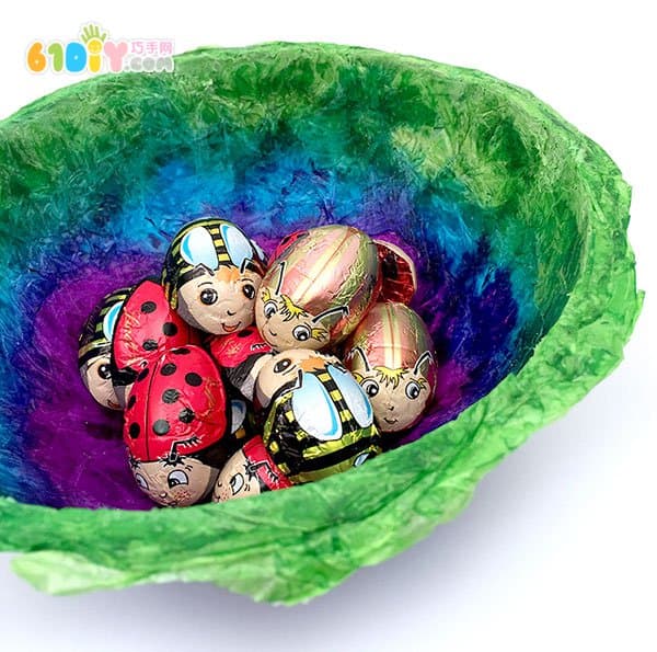 æ“ paper making beautiful Easter eggs