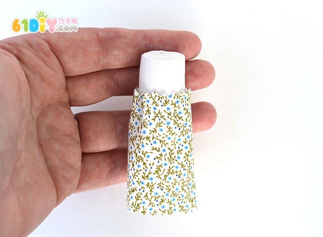 Wine cork making cute doll