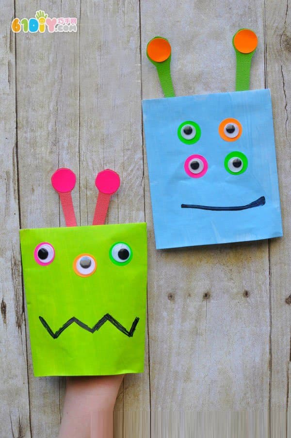 Paper bag handmade children's monster hand puppet